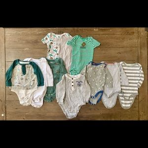Bundle of 10 onesies size 3-6 months